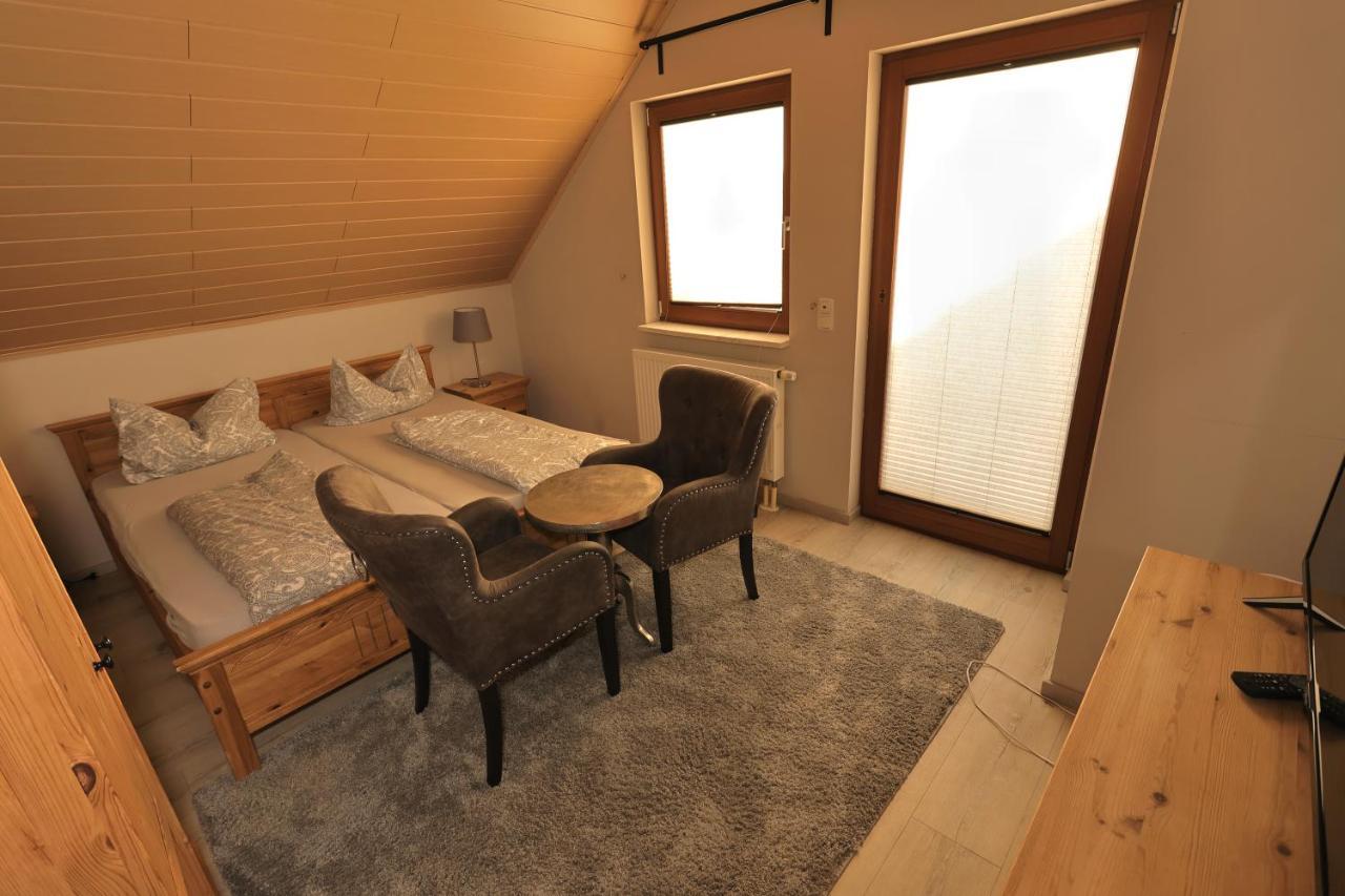 Harthausen  Pension Zum Paradies מראה חיצוני תמונה