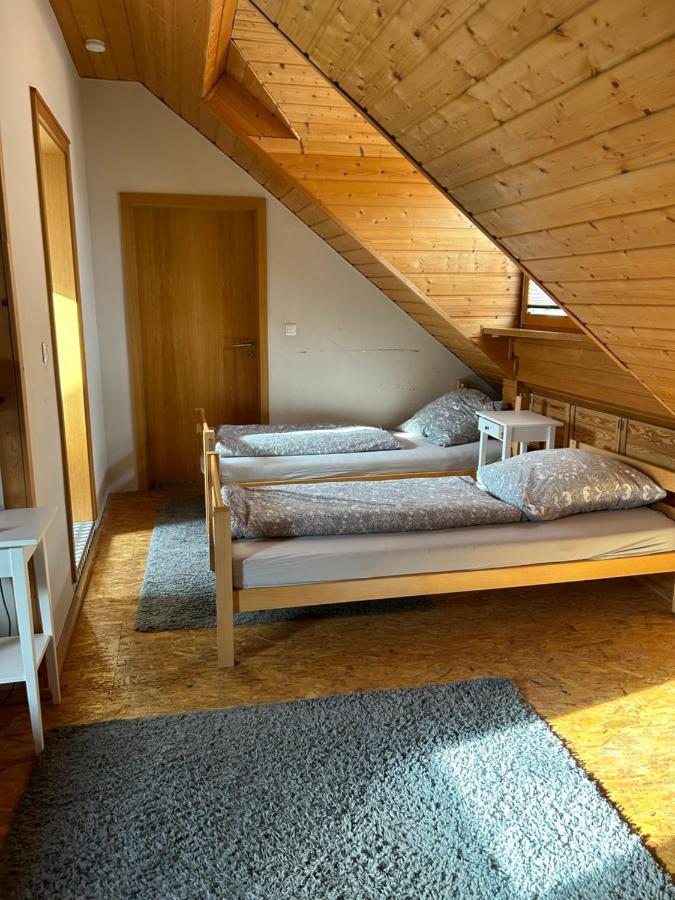 Harthausen  Pension Zum Paradies מראה חיצוני תמונה